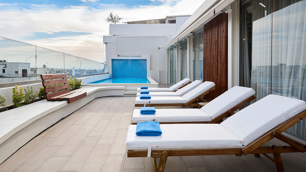 Zeus Essence Wyndham Athens Residence 